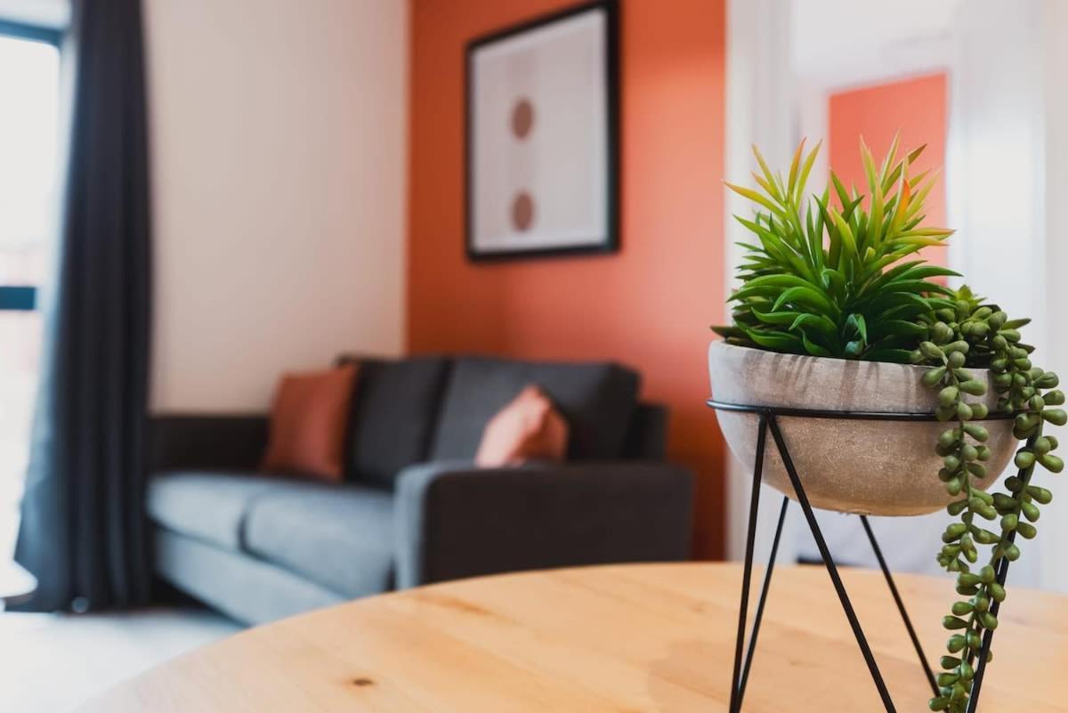 Stayzeni, Hardwick House Derby 2 Bed Apartment Екстер'єр фото