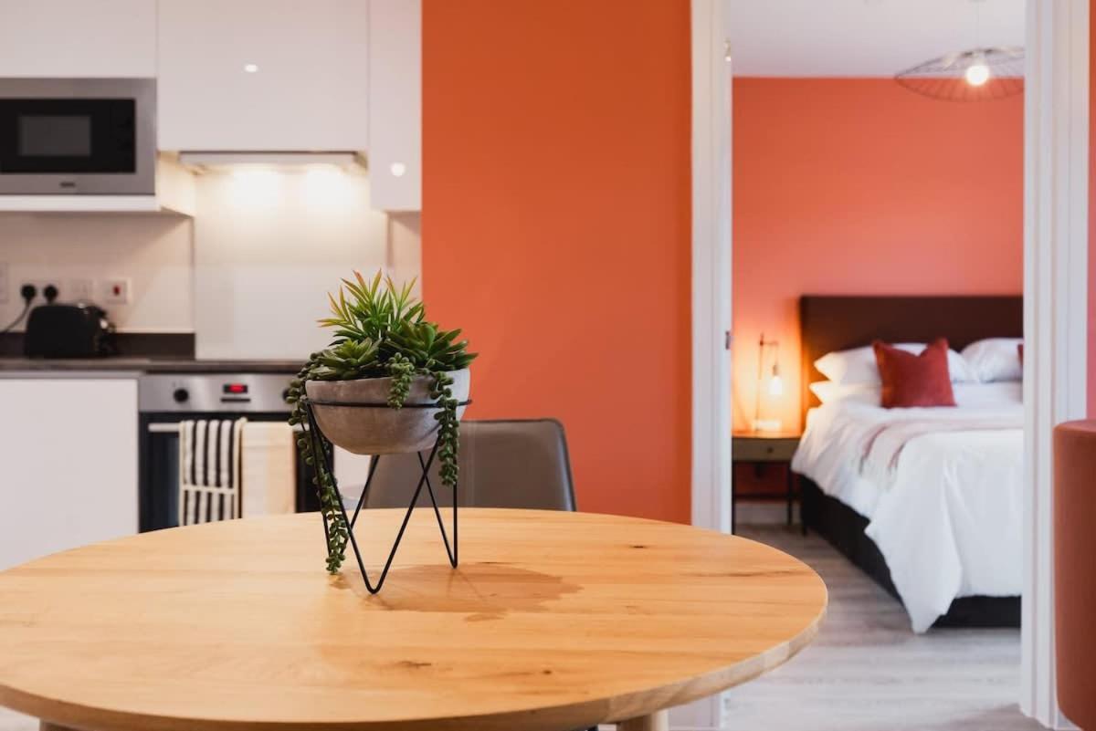 Stayzeni, Hardwick House Derby 2 Bed Apartment Екстер'єр фото